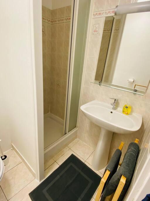 Appartement De Charme Saint-Samson-sur-Rance المظهر الخارجي الصورة